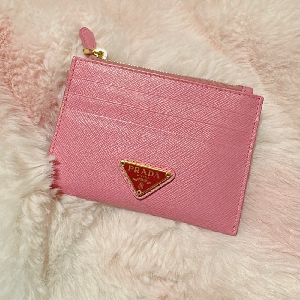 PRADA Saffiano Pink Cardholder with zipper